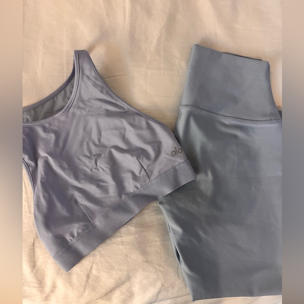 Alo legging and sport bra set